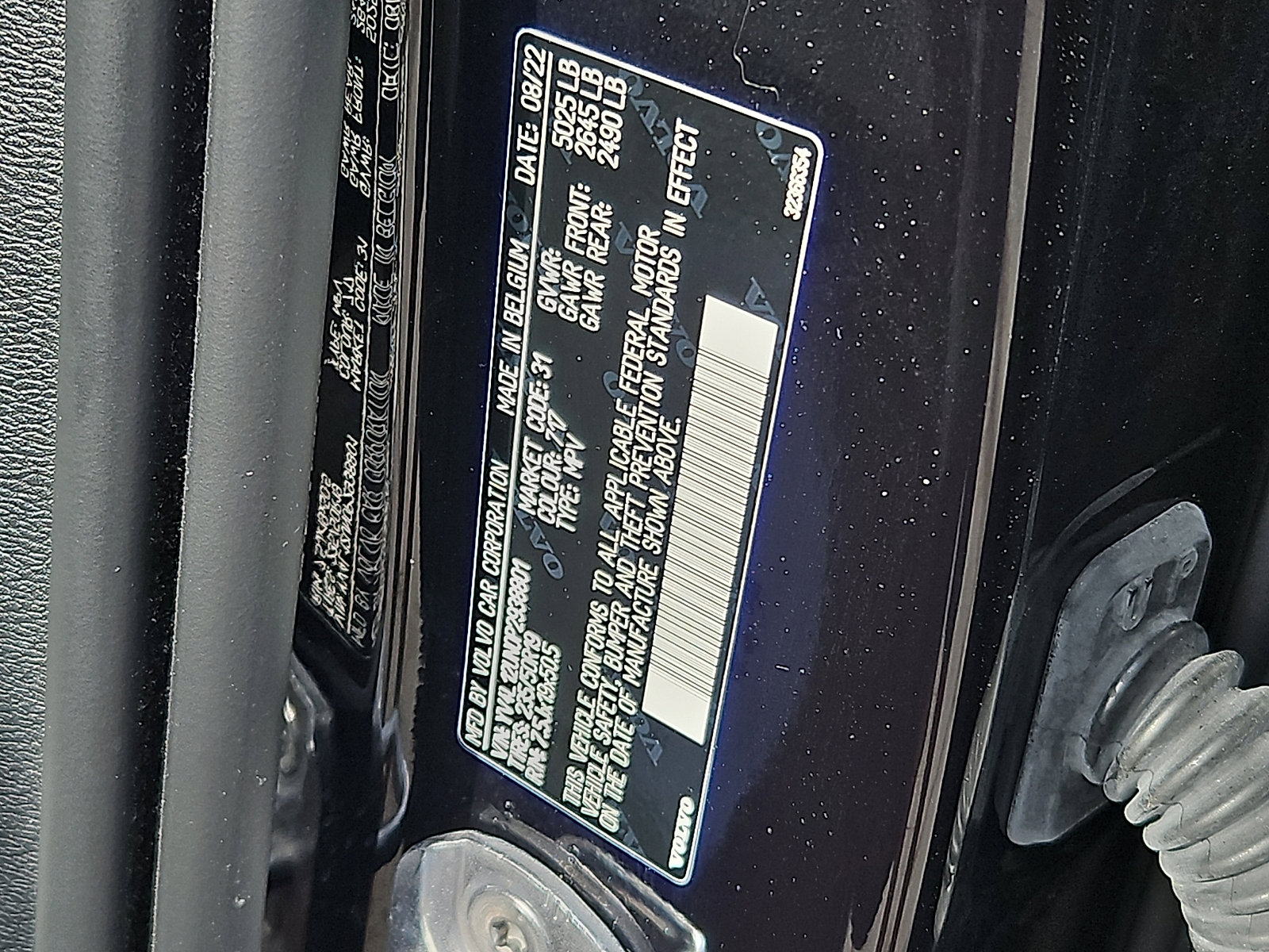 Certified 2023 Volvo XC40 B5 Plus w/ Climate Package image 27