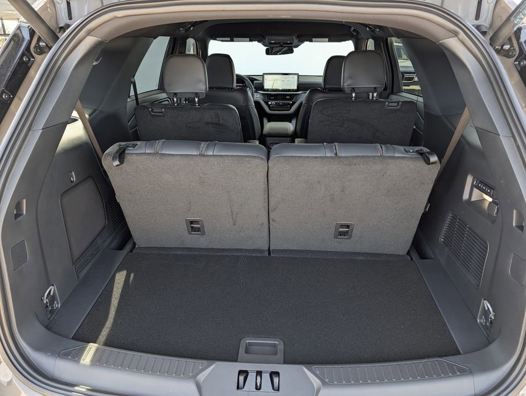 Used 2026 Ford Explorer Tremor w/ Tremor Convenience Package image 29