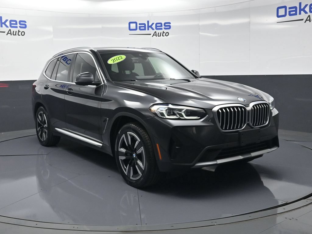 Used 2022 BMW X3 xDrive30i AWD/4WD image 2