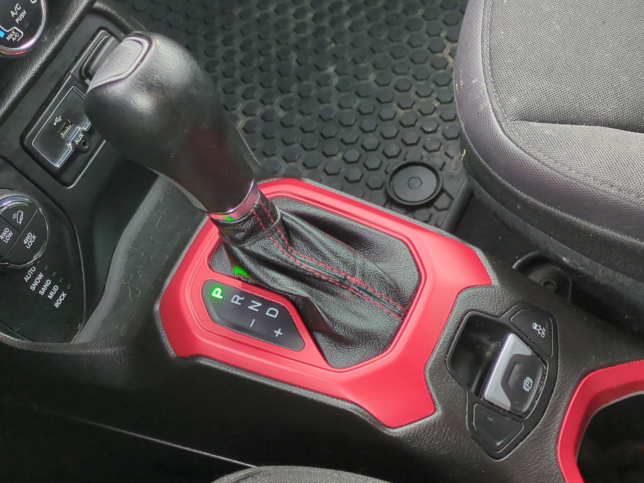 Used 2017 Jeep Renegade Trailhawk image 23