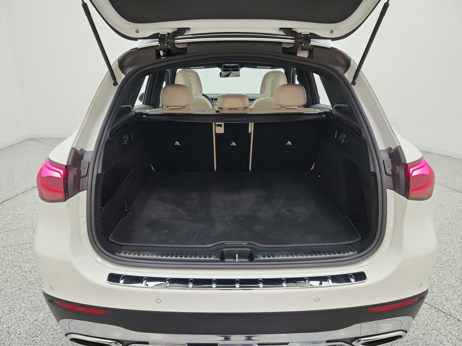 Certified 2024 Mercedes-Benz GLC 300 4MATIC image 19