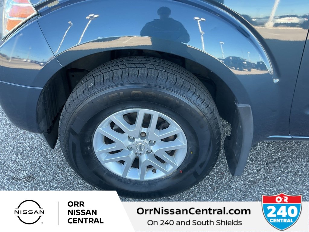 Used 2017 Nissan Frontier SV image 9