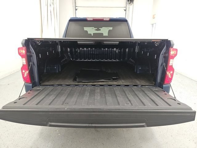 Used 2022 Chevrolet Silverado 1500 LT AWD/4WD image 29