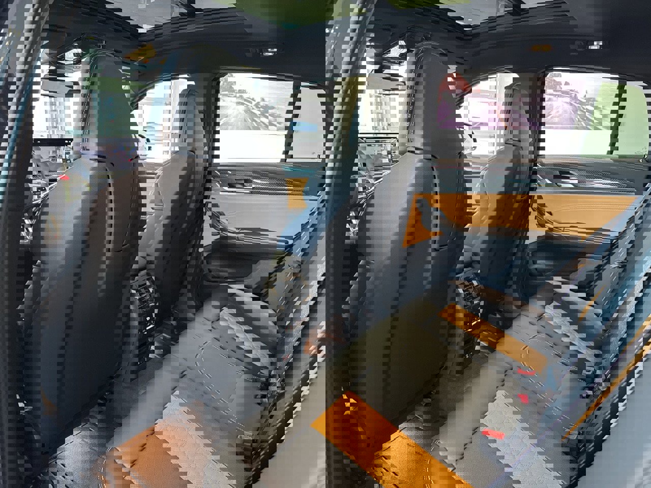 New 2025 BMW X4 M w/ Competition Package image 43