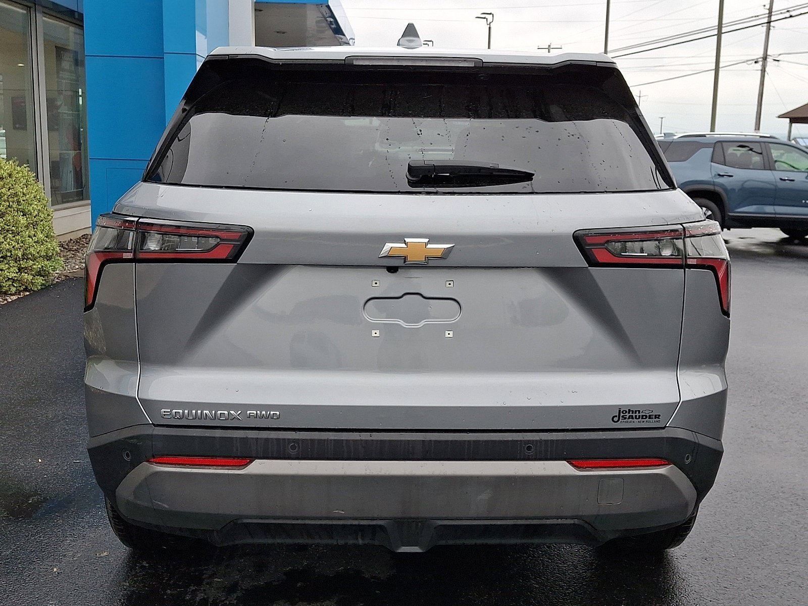Used 2025 Chevrolet Equinox LT AWD/4WD image 5