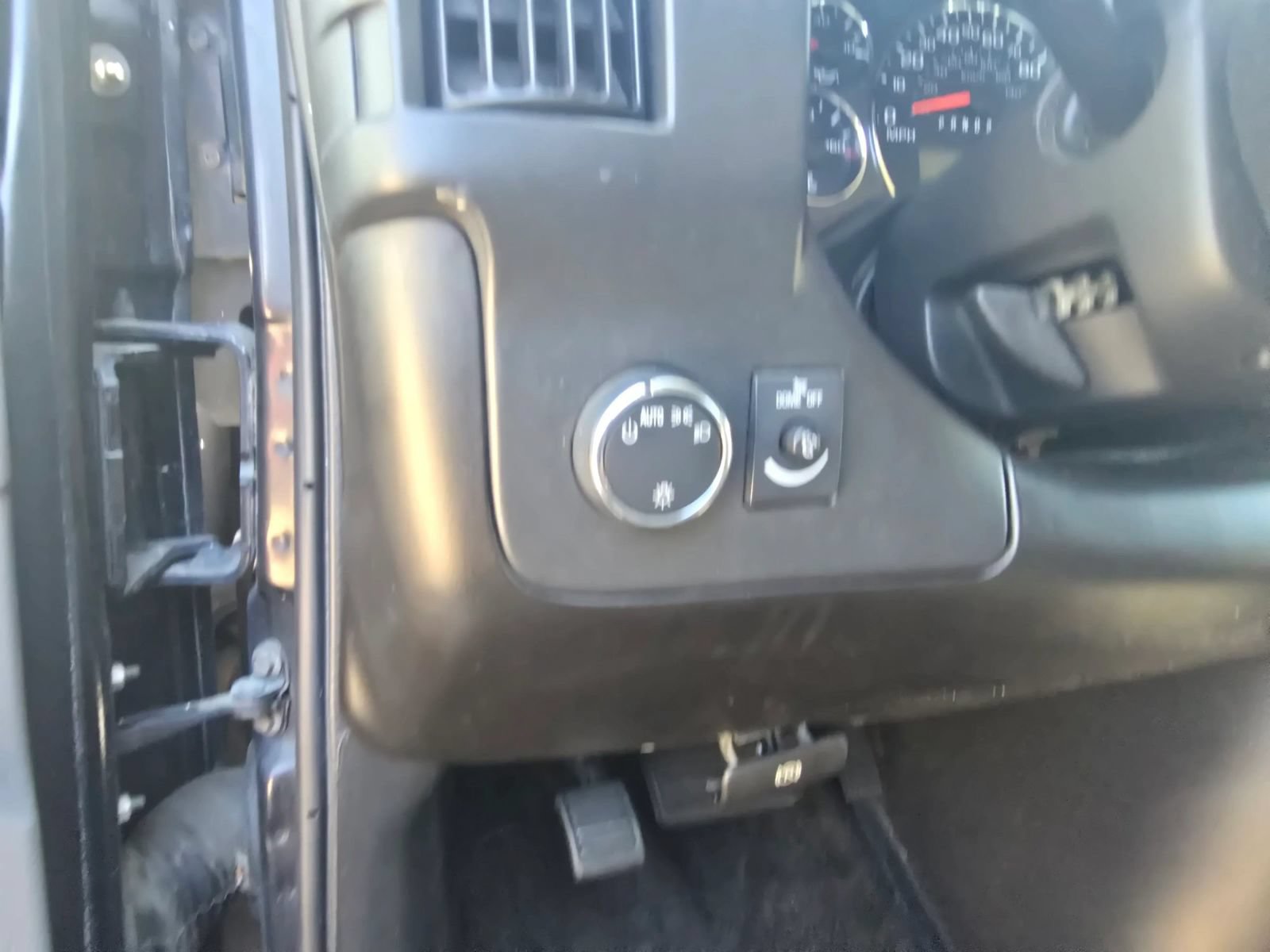 Used 2008 Chevrolet Express 3500 Extended Passenger w/ LT Preferred Equipment Group RWD image 24