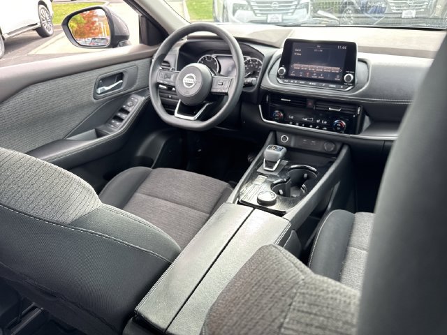 Used 2021 Nissan Rogue SV AWD/4WD image 9