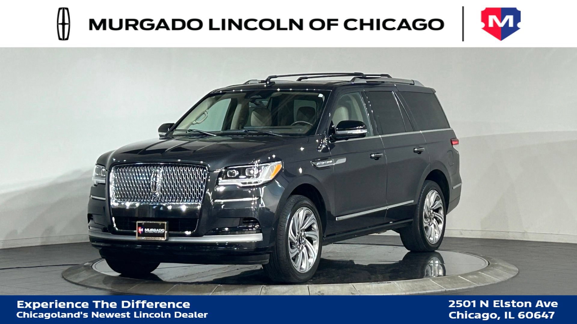 Used 2023 Lincoln Navigator Reserve AWD/4WD image 4