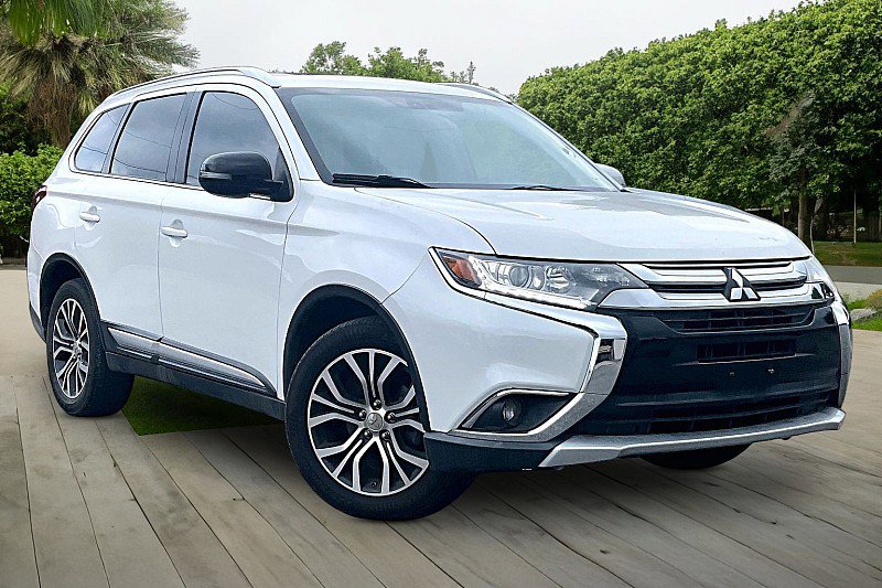 Used 2017 Mitsubishi Outlander SEL FWD image 8