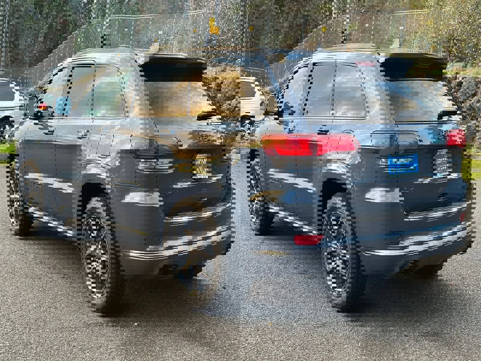 Used 2020 Jeep Grand Cherokee Limited X image 3