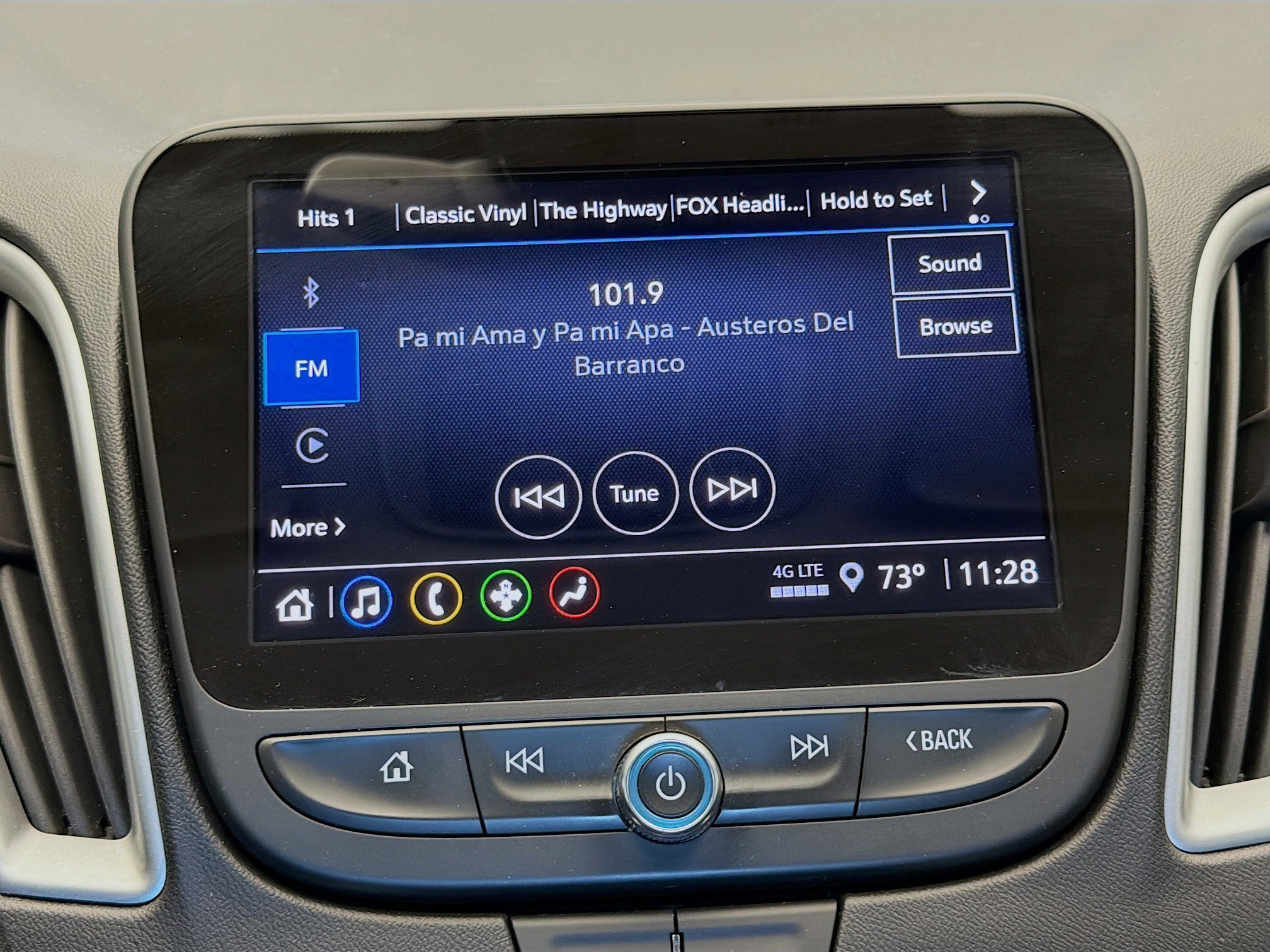 Used 2024 Chevrolet Malibu LT image 9