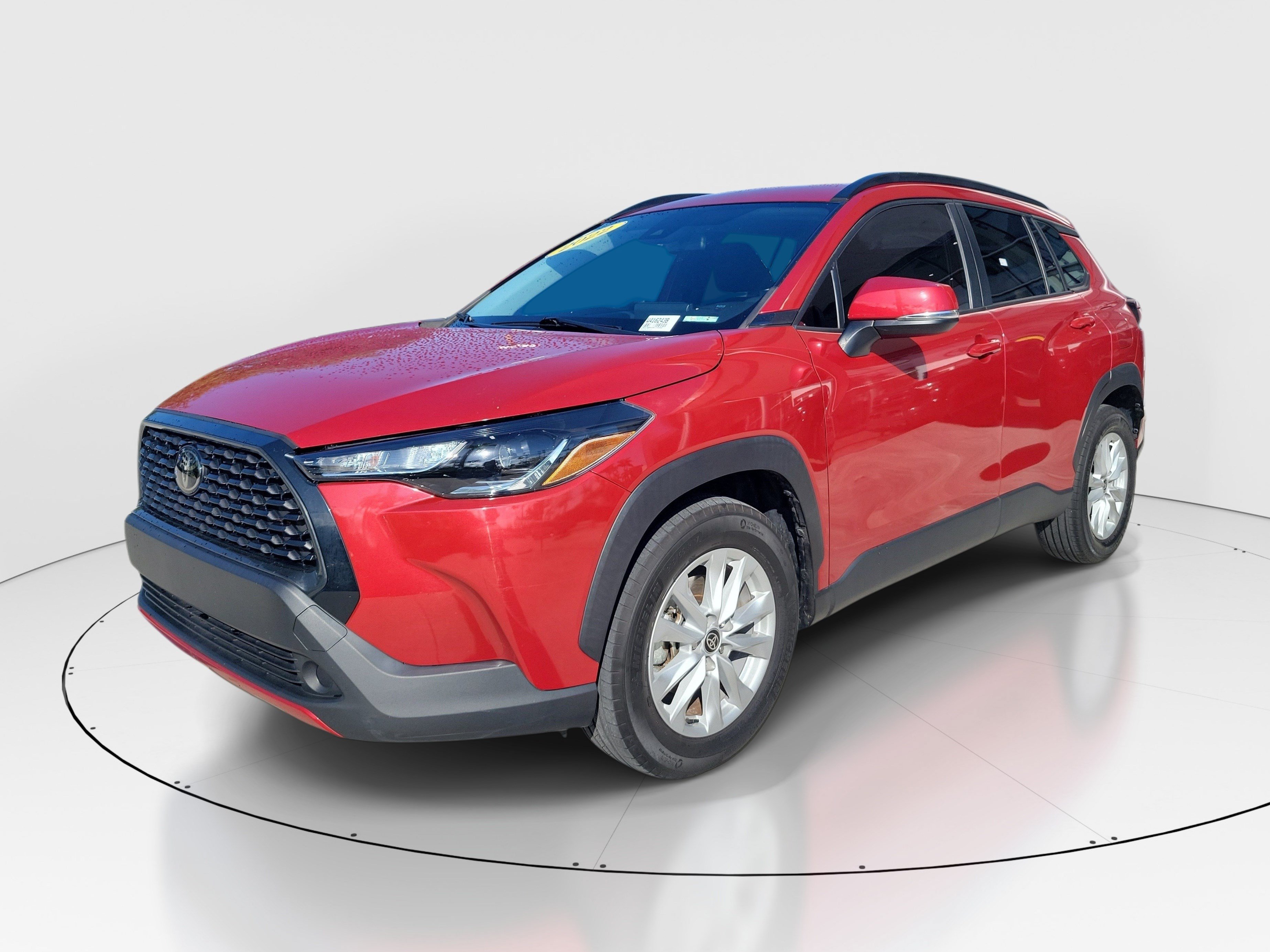 Used 2022 Toyota Corolla Cross LE FWD image 3