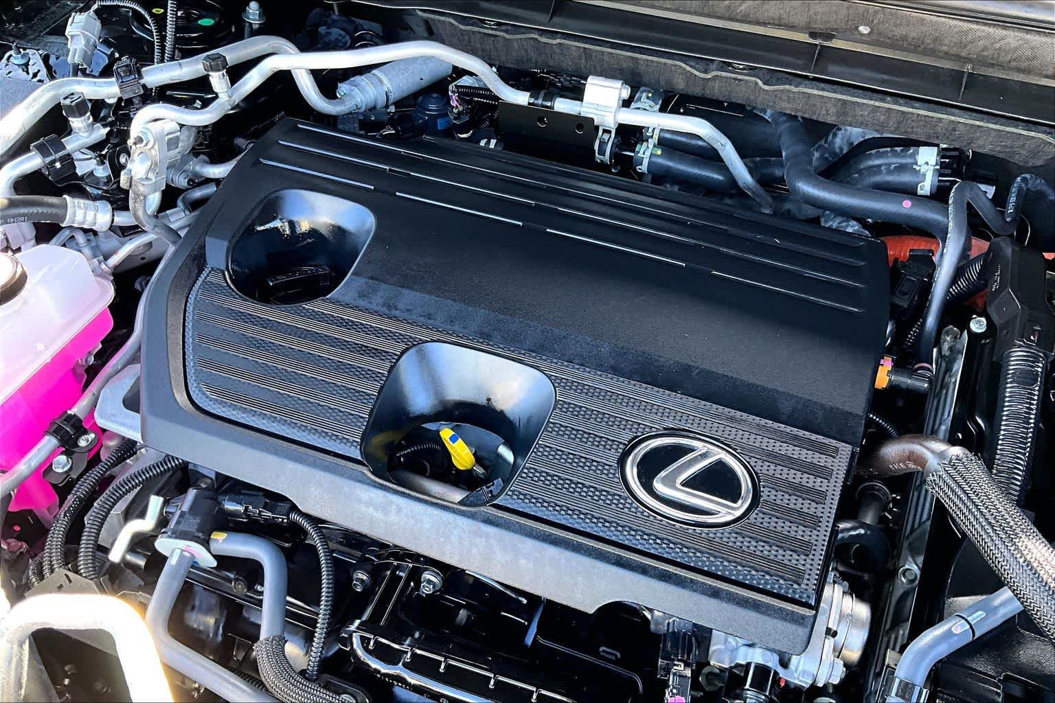 Certified 2025 Lexus NX 450h+ AWD w/ Accessory Package (Z1) image 31