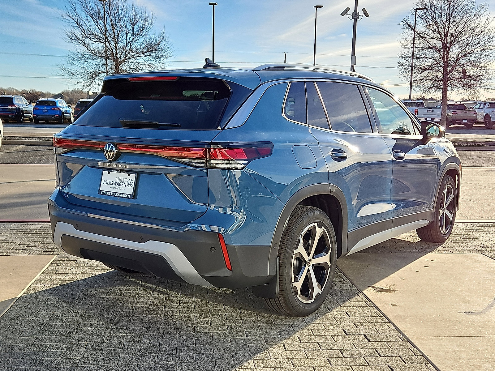 New 2026 Volkswagen Tiguan SE image 3