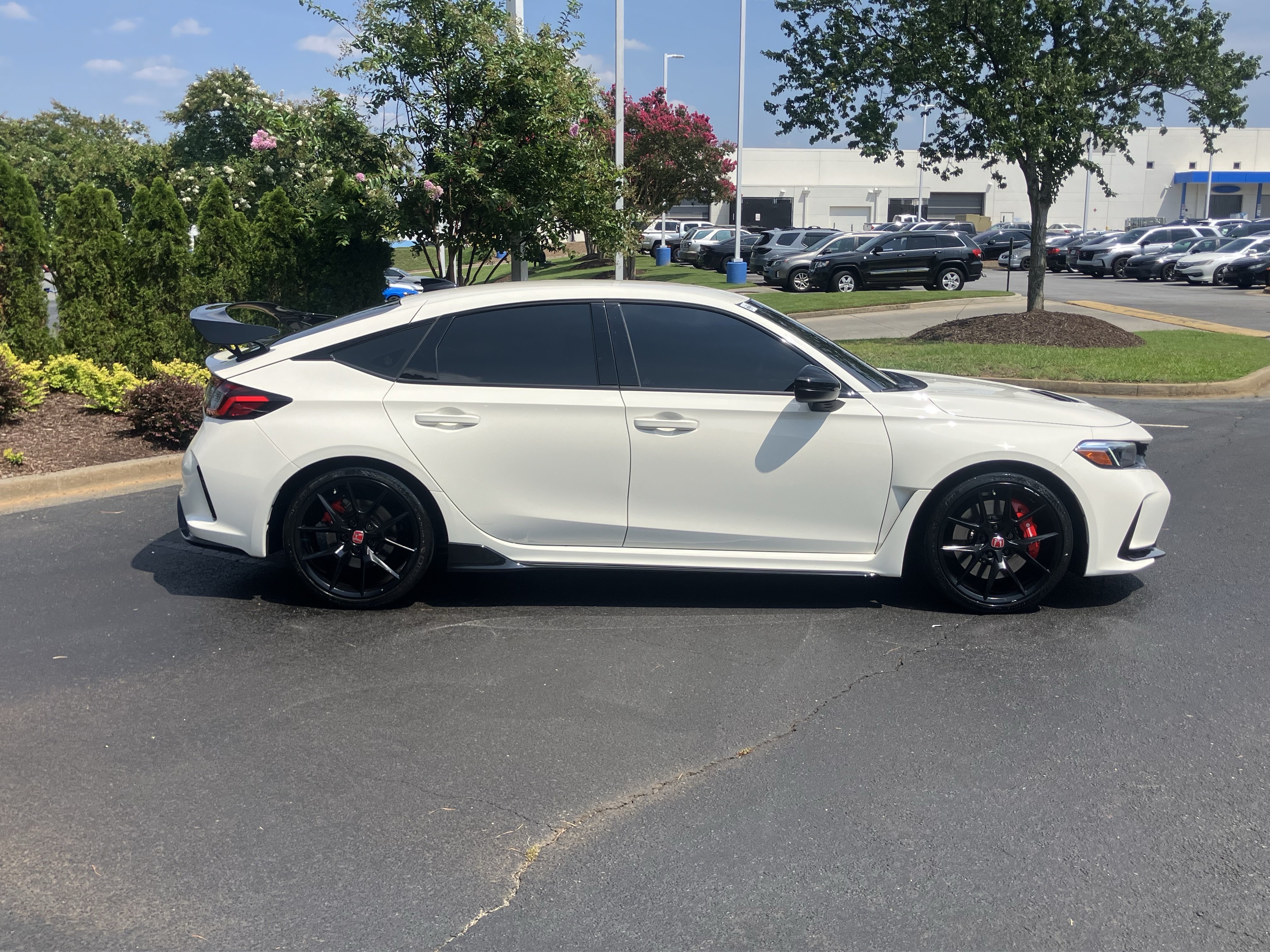 Used 2025 Honda Civic Type R image 11