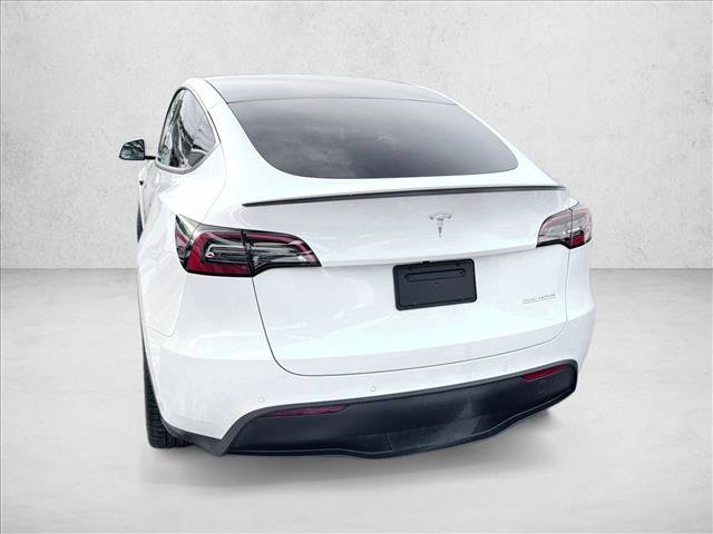 Used 2022 Tesla Model Y Performance image 5