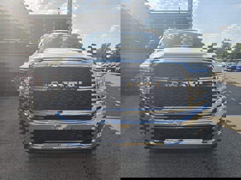 Used 2023 RAM 2500 Tradesman w/ Chrome Appearance Group image 2