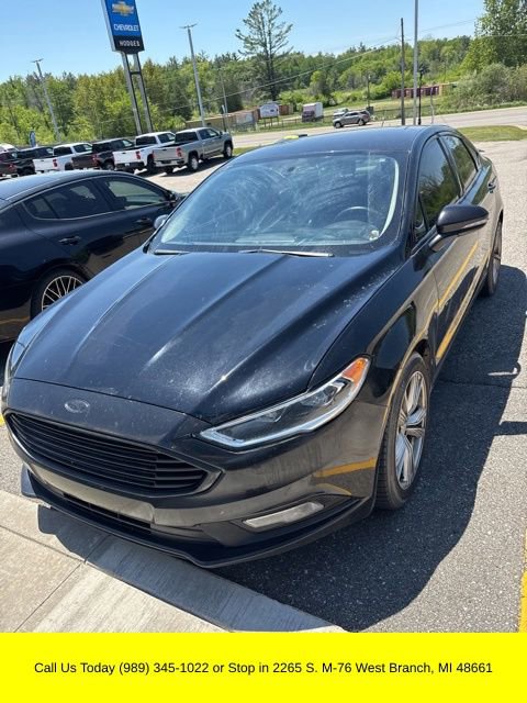 Used 2017 Ford Fusion SE w/ Fusion SE Technology Package AWD/4WD image 3