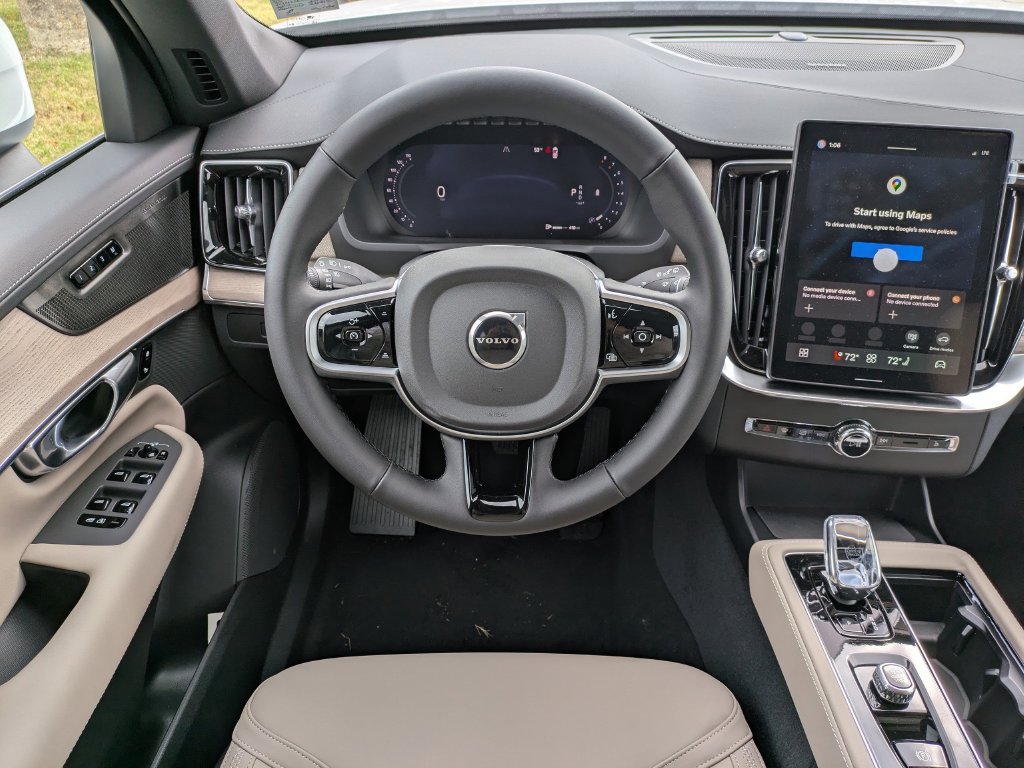 New 2026 Volvo XC90 B6 Plus w/ Protection Package Premier AWD/4WD image 14