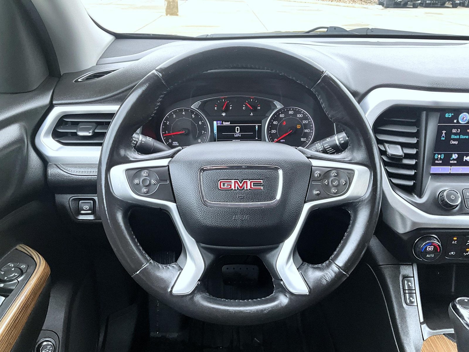 Used 2017 GMC Acadia SLE FWD image 12