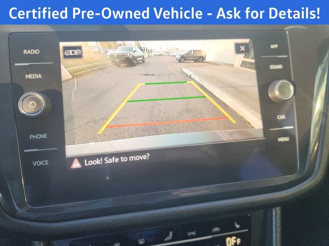 Certified 2022 Volkswagen Tiguan SE w/ Panoramic Sunroof Package AWD/4WD image 13