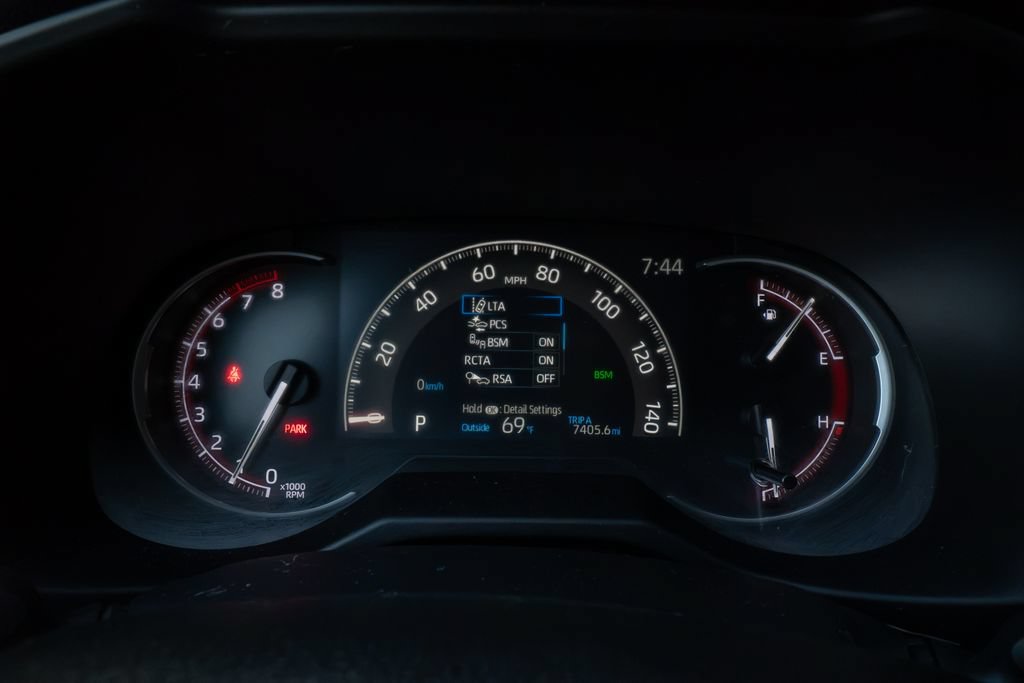 Used 2023 Toyota RAV4 XLE AWD/4WD image 13