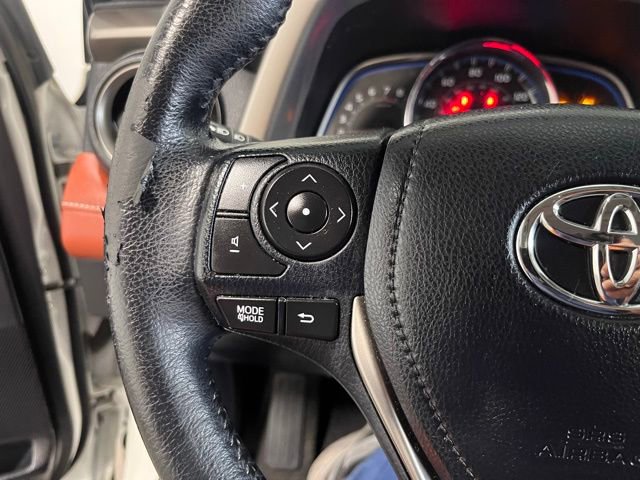 Used 2015 Toyota RAV4 Limited image 25
