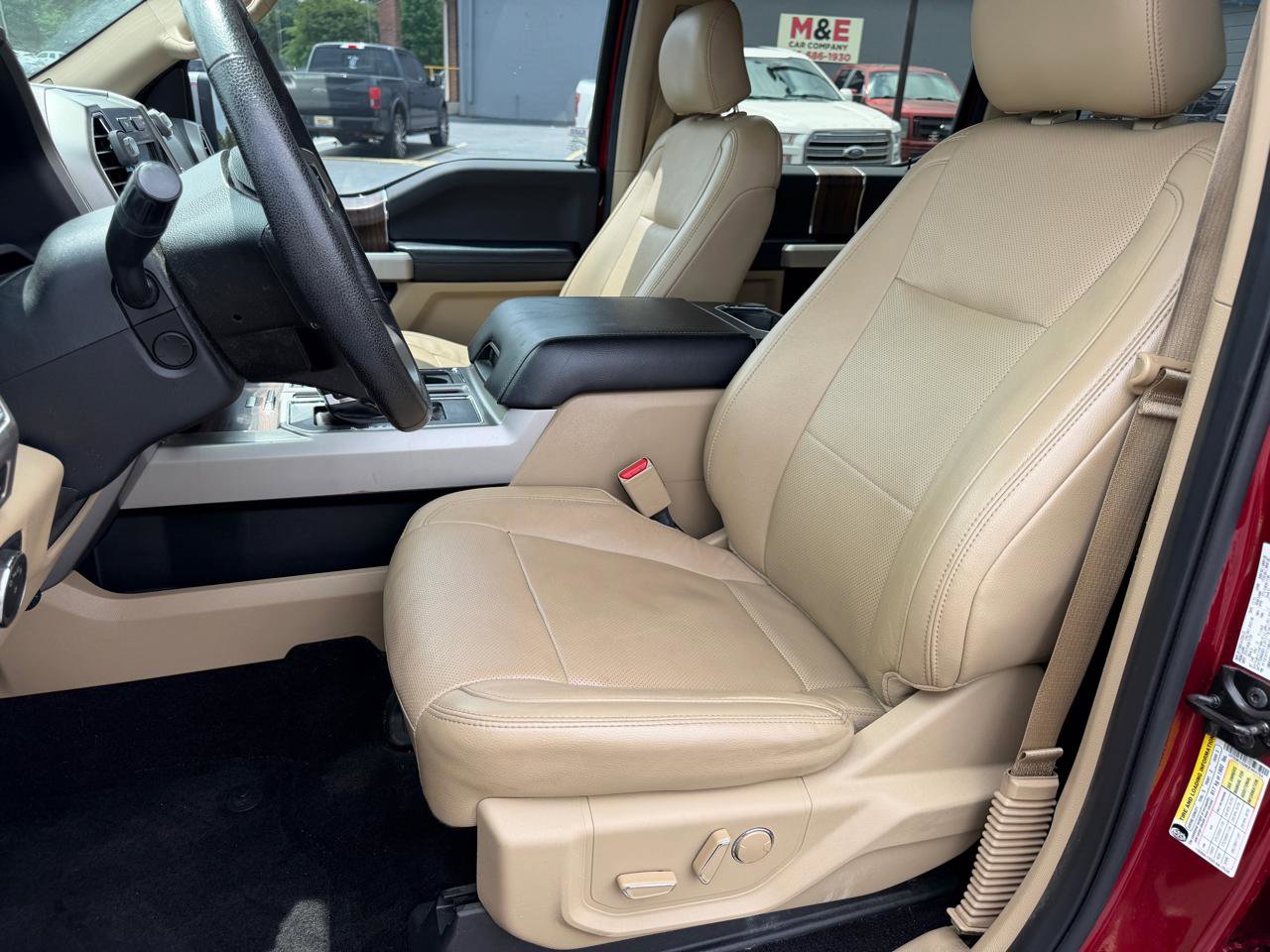 Used 2016 Ford F150 Lariat w/ Equipment Group 502A Luxury RWD image 12