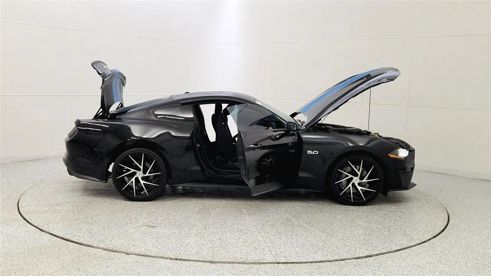 Used 2020 Ford Mustang GT image 12