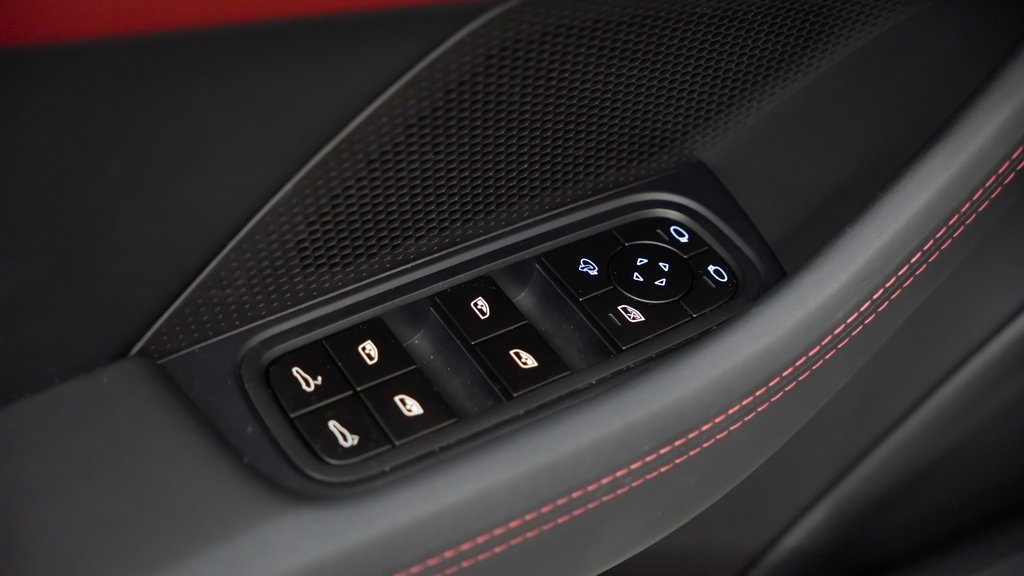 Certified 2025 Porsche Panamera 4 image 24