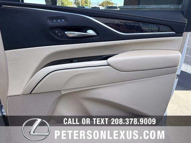 Used 2021 Cadillac Escalade ESV Premium Luxury w/ Driver Assist Tech Package AWD/4WD image 12