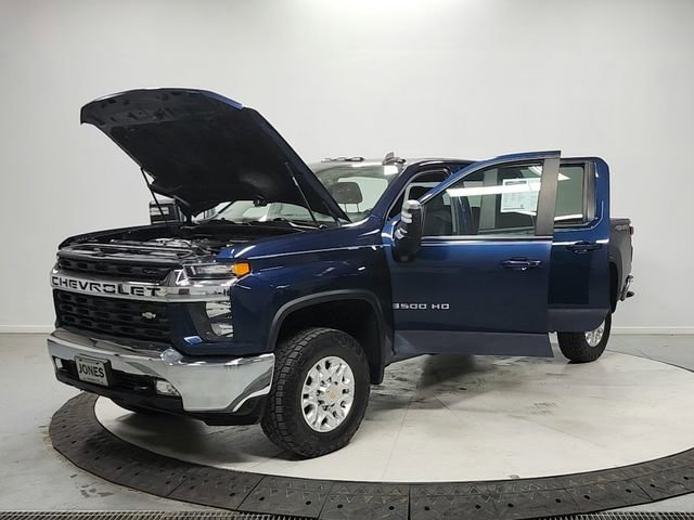 Used 2022 Chevrolet Silverado 3500 LT w/ Convenience Package image 11