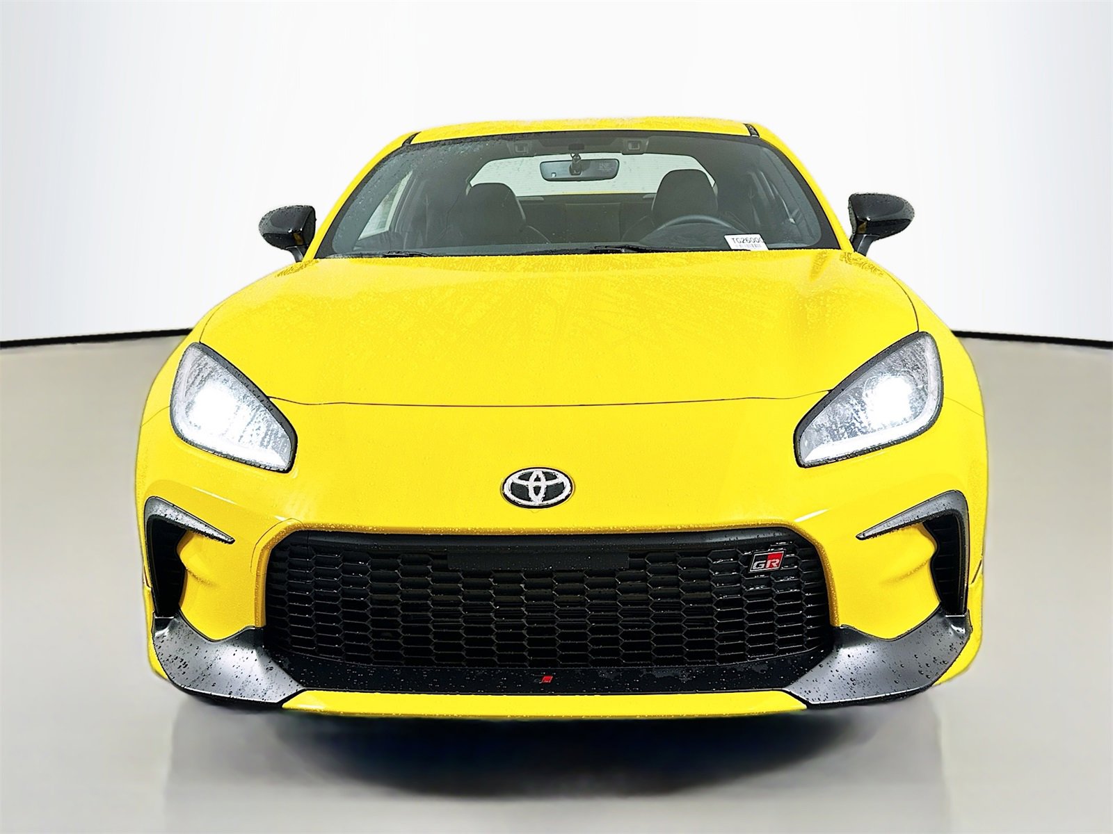 New 2026 Toyota GR86 YUZU Limited image 2