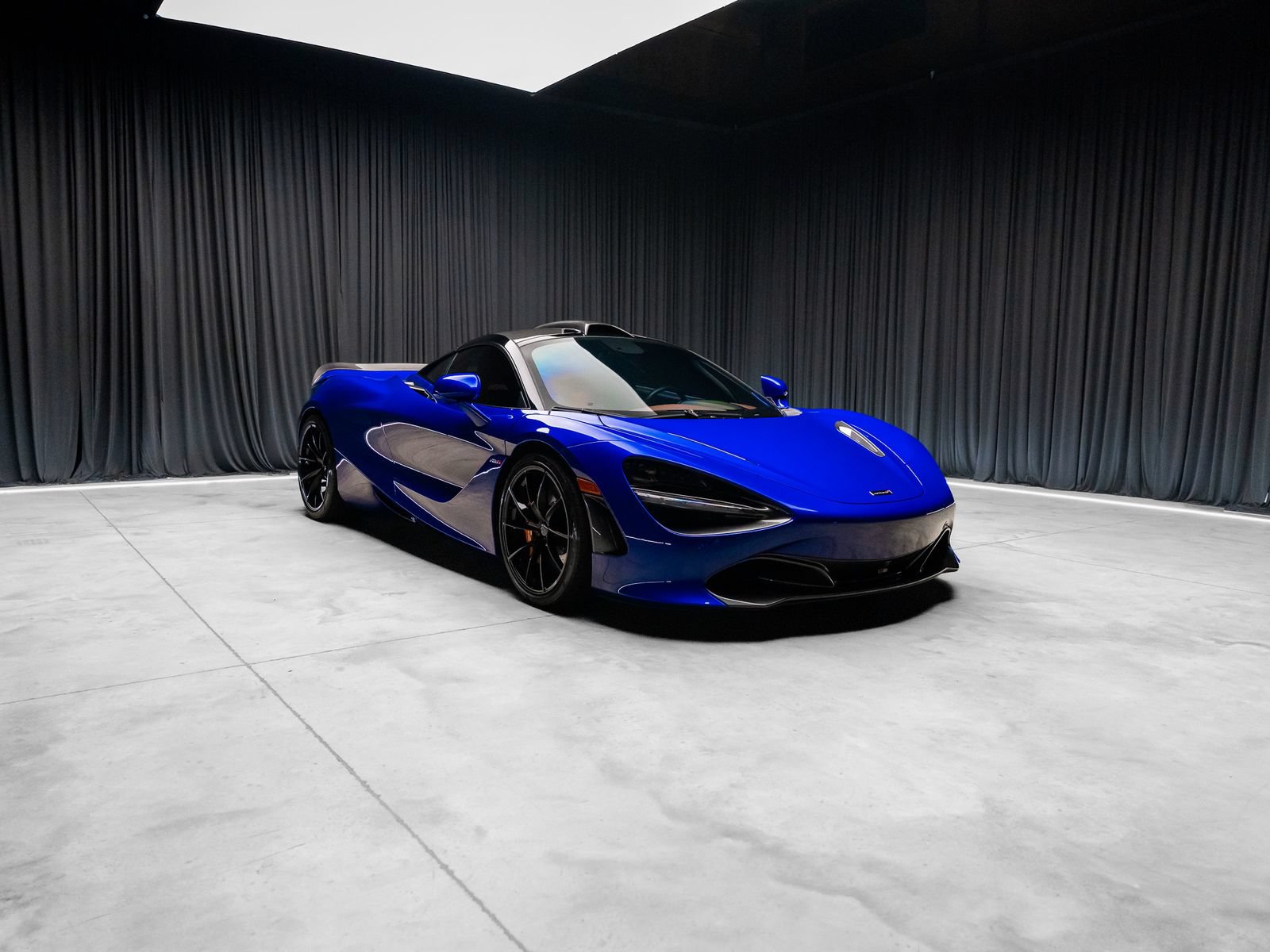 Used 2018 McLaren 720S Luxury RWD image 24