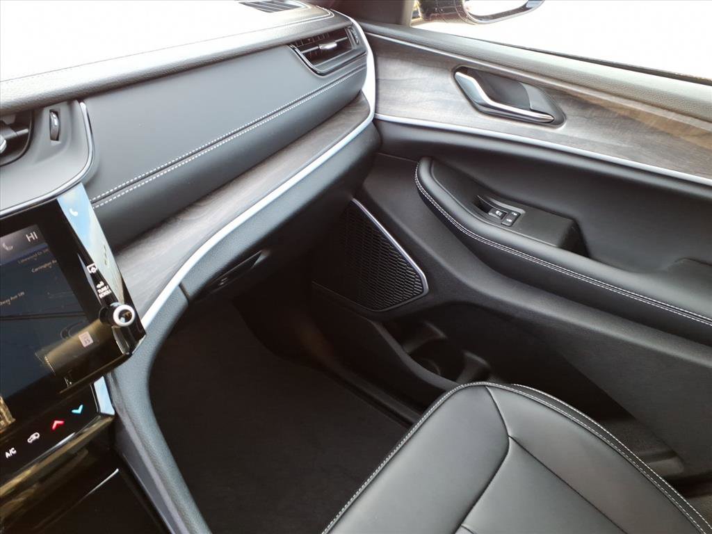 New 2026 Jeep Grand Cherokee Limited image 28