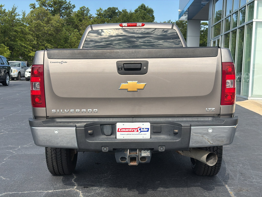 Used 2014 Chevrolet Silverado 3500 LTZ w/ LTZ Plus Package RWD image 8