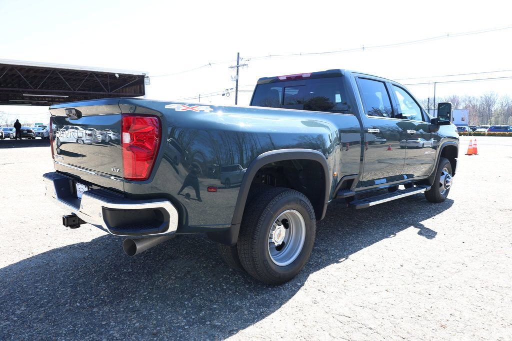 Used 2026 Chevrolet Silverado 3500 LTZ w/ LTZ Plus Package AWD/4WD image 5