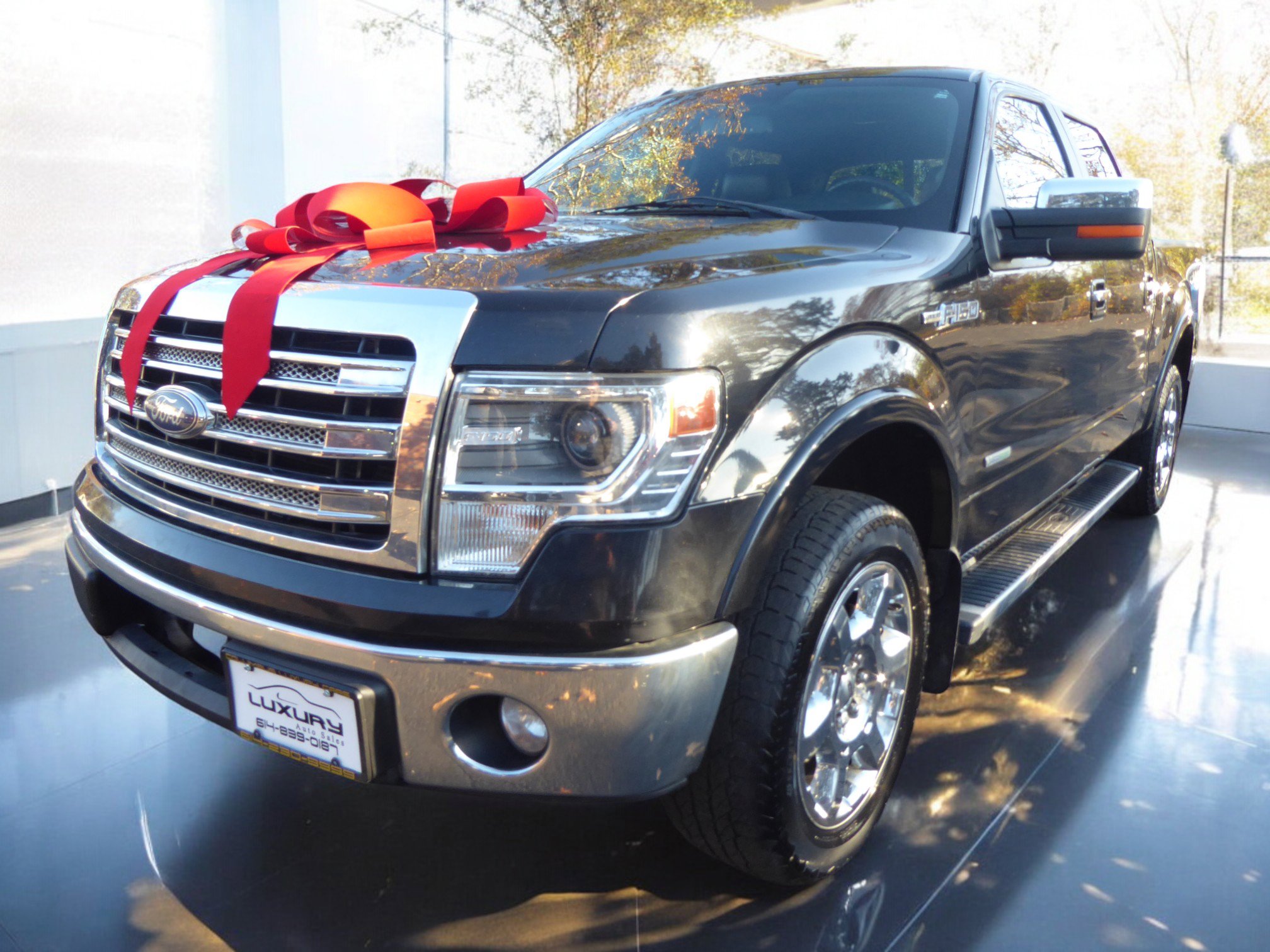 Used 2013 Ford F150 Lariat w/ Luxury Equipment Group image 5