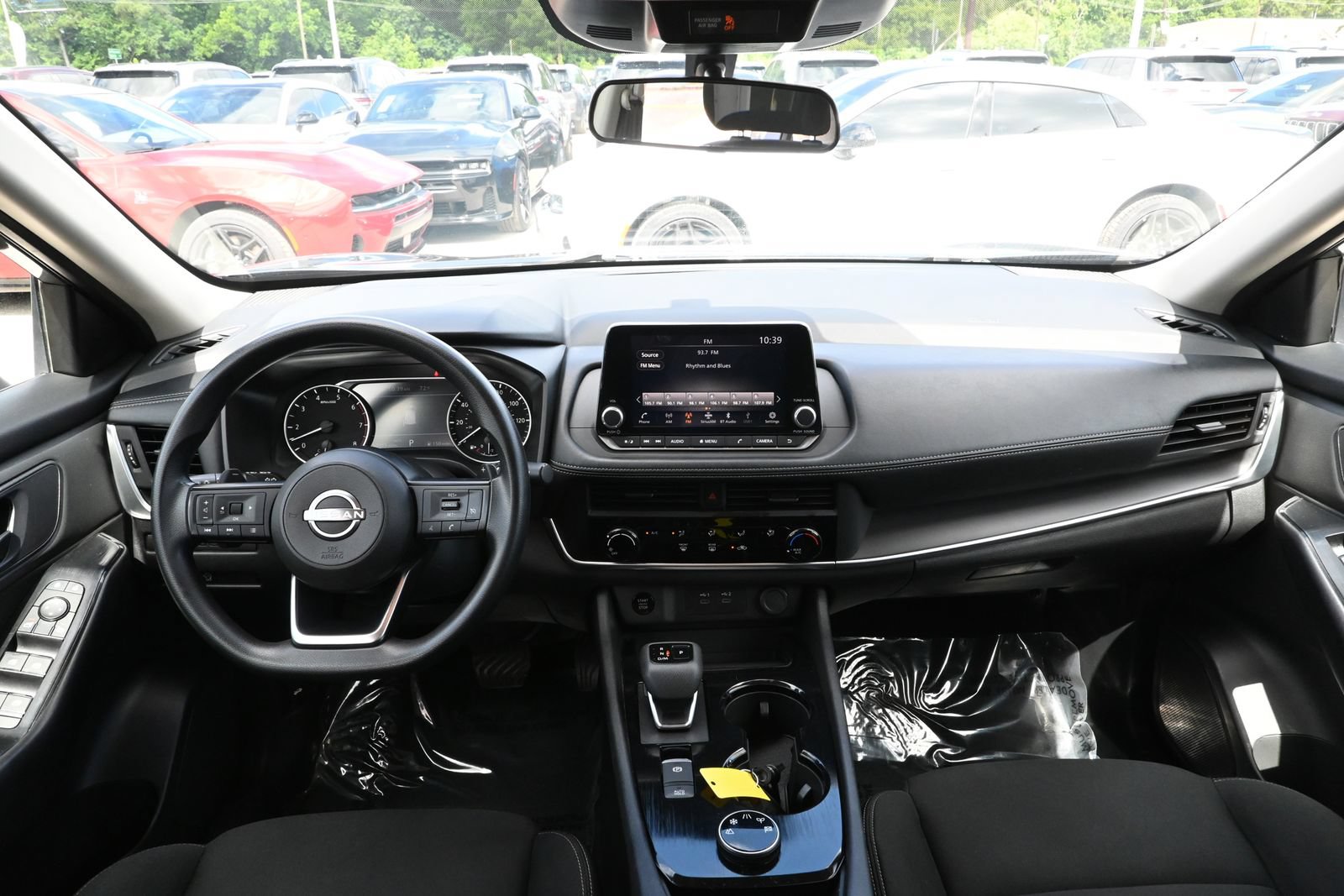 Used 2024 Nissan Rogue S AWD/4WD image 29