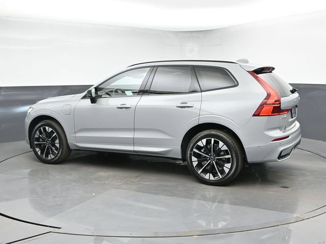 New 2026 Volvo XC60 T8 Plus w/ Protection Package Premier AWD/4WD image 7