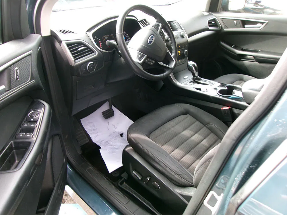Used 2016 Ford Edge SEL AWD/4WD image 14