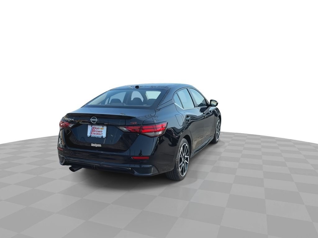 Used 2025 Nissan Sentra SR FWD image 43
