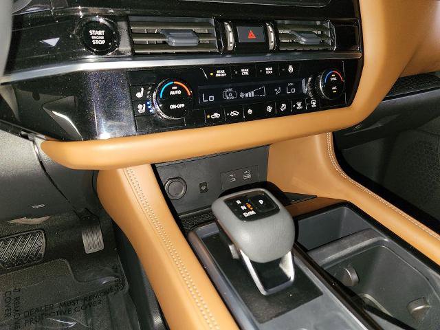 Certified 2025 Nissan Pathfinder Platinum w/ Cargo Package FWD image 22
