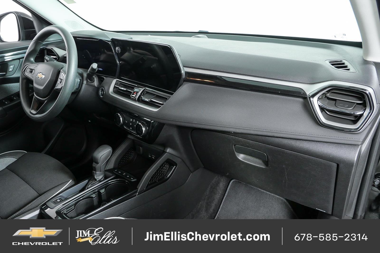 Certified 2025 Chevrolet TrailBlazer LT AWD/4WD image 21
