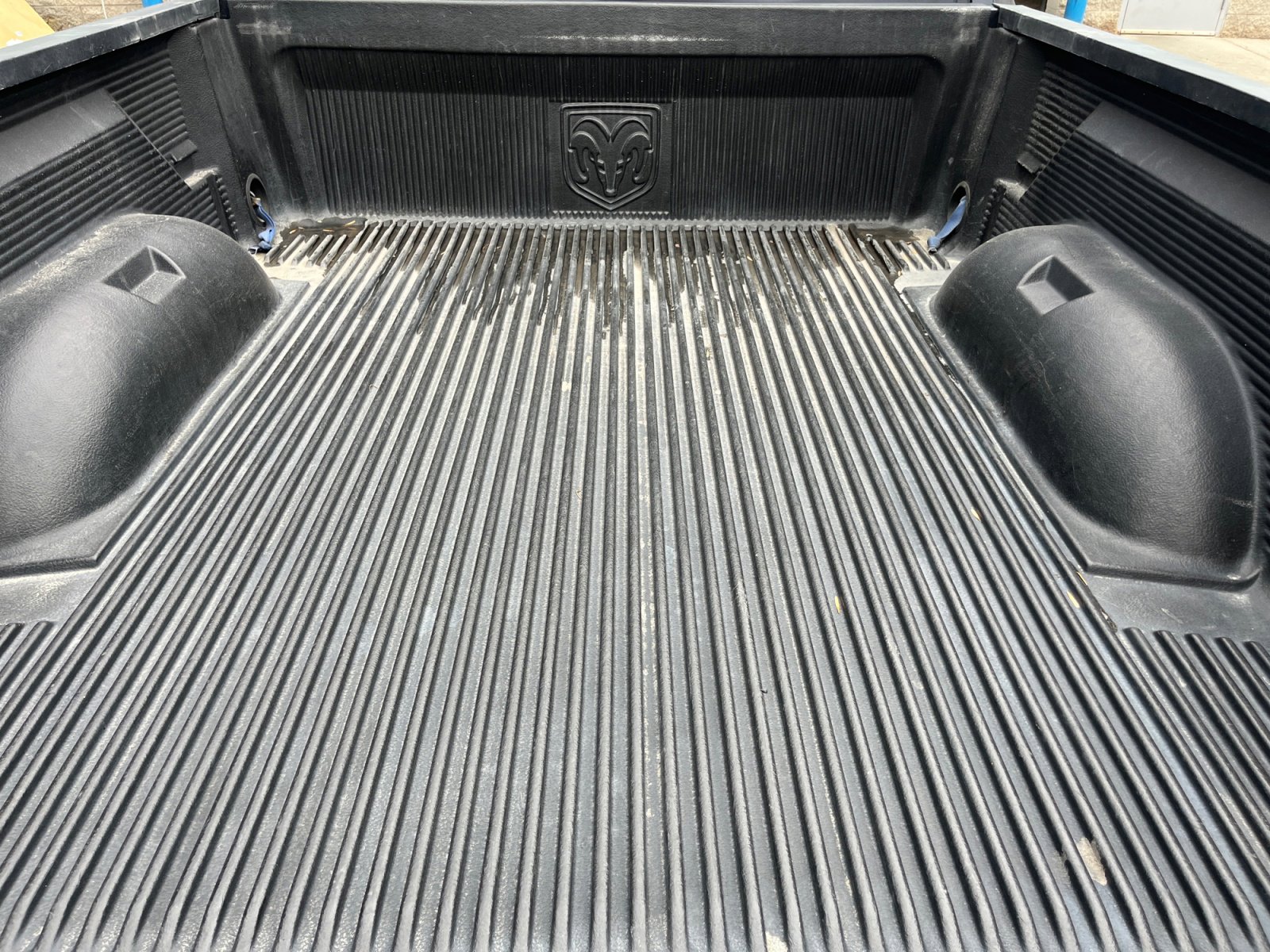 Used 2017 RAM 1500 Express image 25