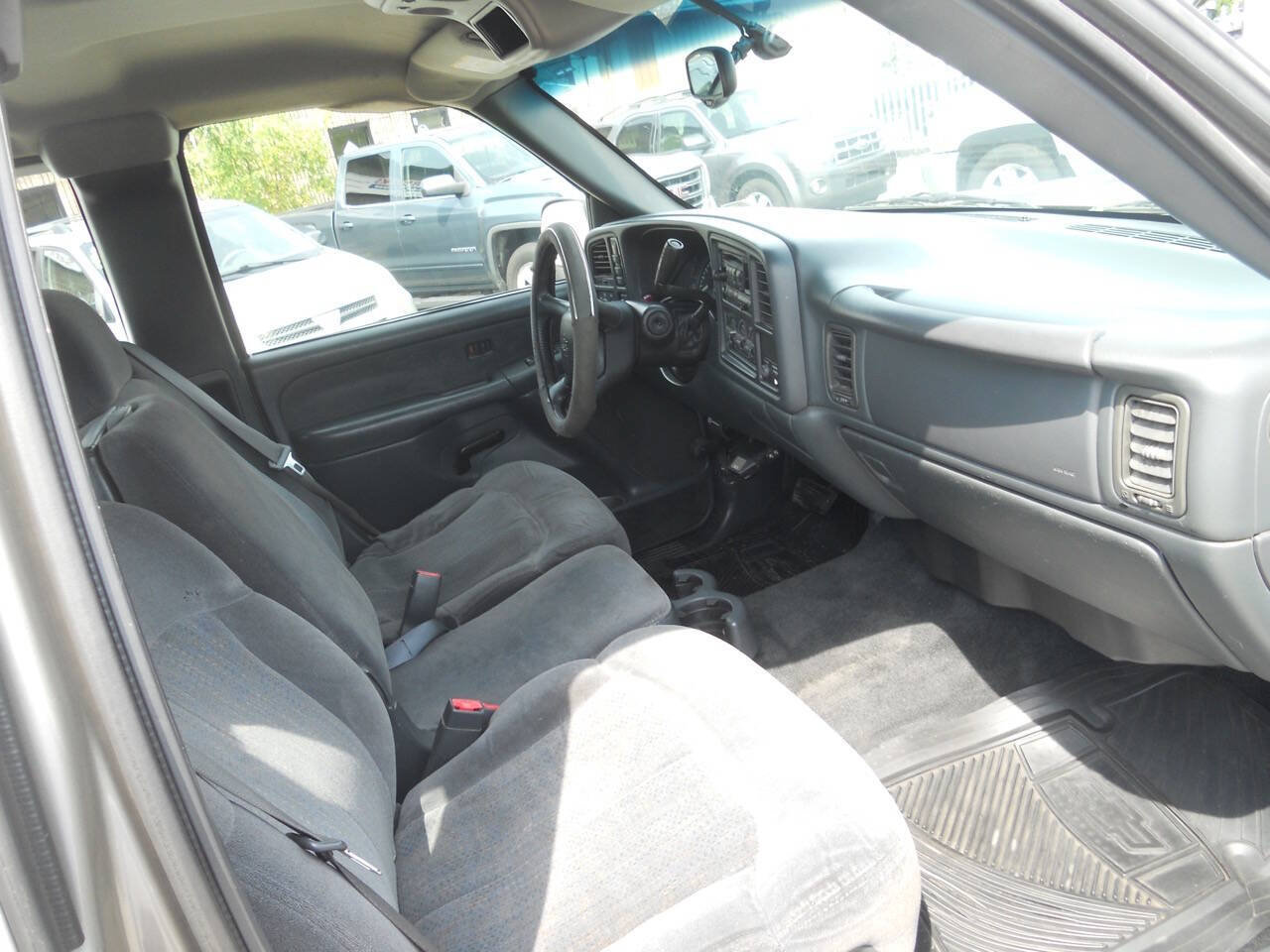 Used 2002 Chevrolet Silverado 2500 LS w/ Electrical Convenience Pkg AWD/4WD image 33