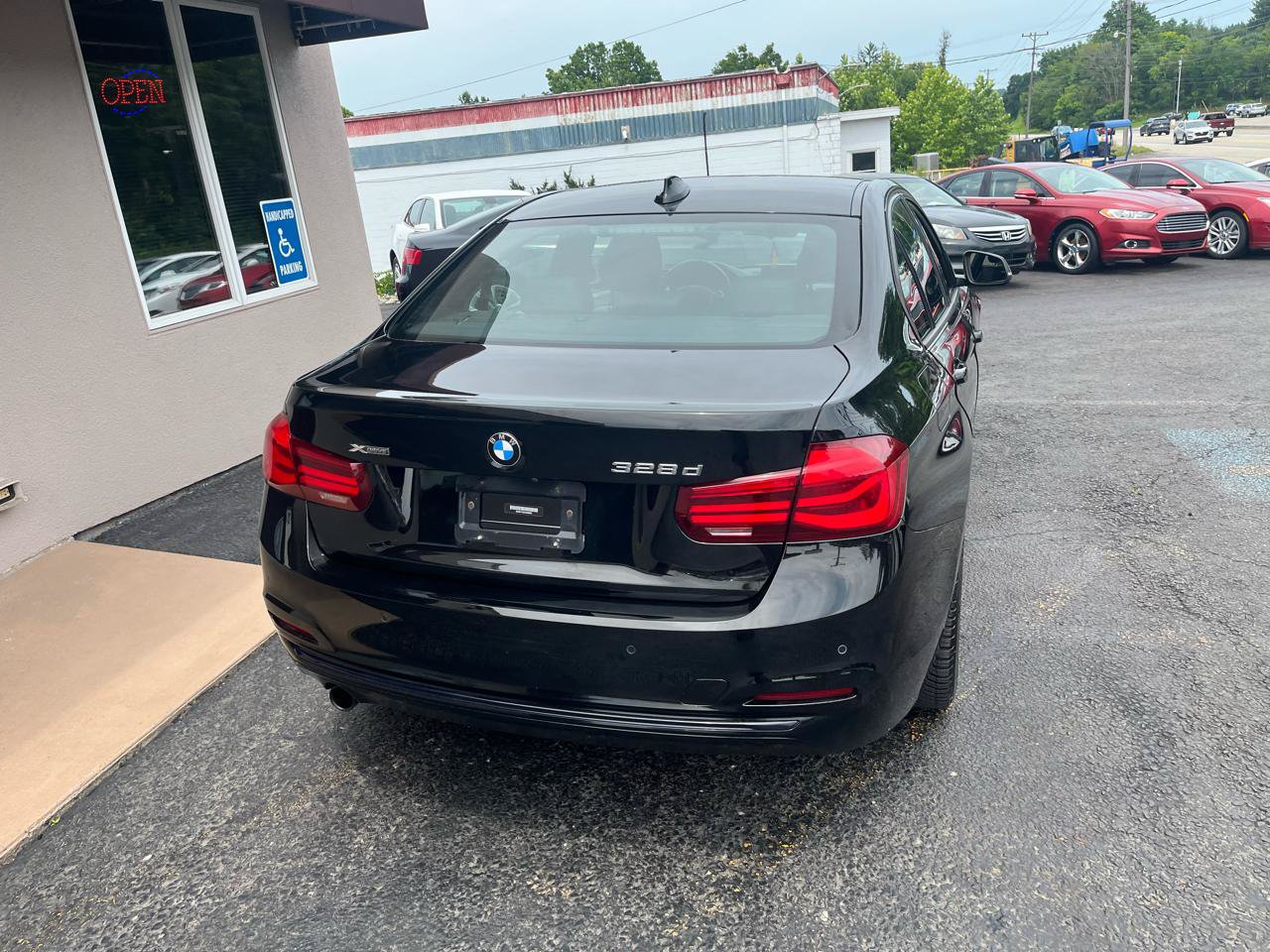 Used 2018 BMW 328d xDrive Sedan AWD/4WD image 6