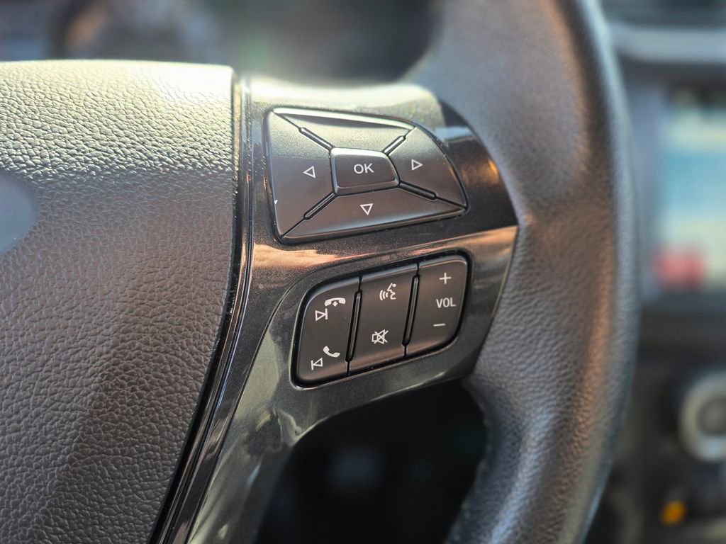 Used 2018 Ford Explorer XLT w/ Equipment Group 201A FWD image 27