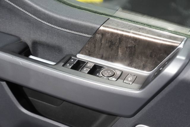 Used 2023 Ford F350 Lariat image 28