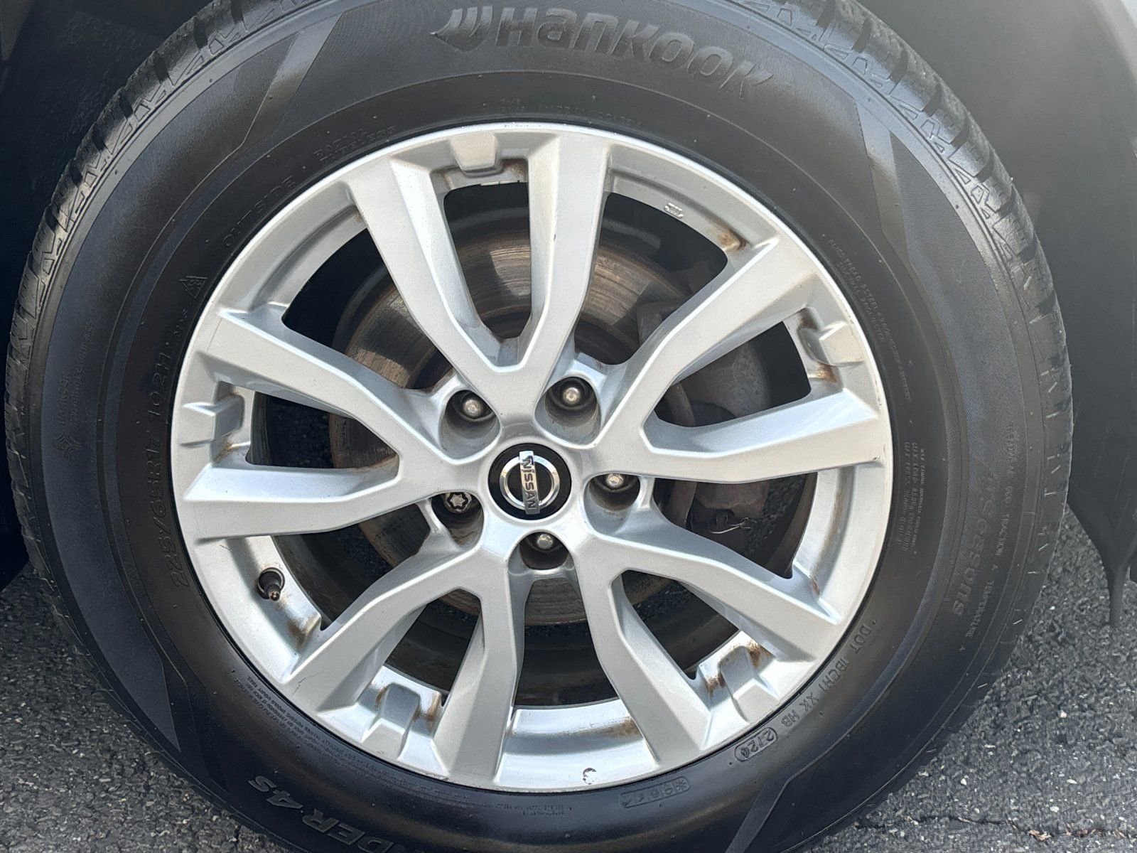 Used 2017 Nissan Rogue SV AWD/4WD image 27